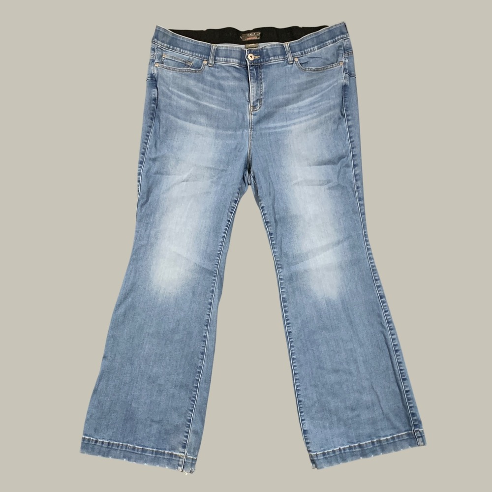 Torrid Bombshell Flare Jeans Women 26R Light Wash Super Soft High Rise Denim